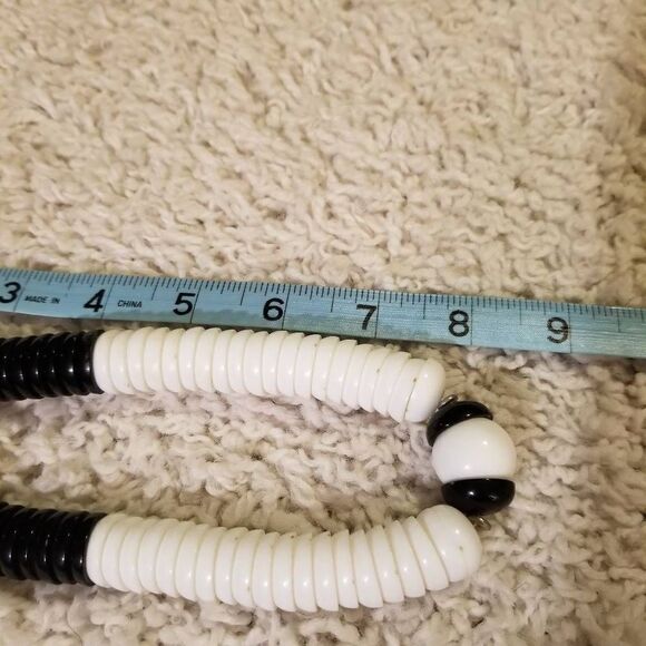 Vintage Black White Funky Bead Necklace - Picture 4 of 7